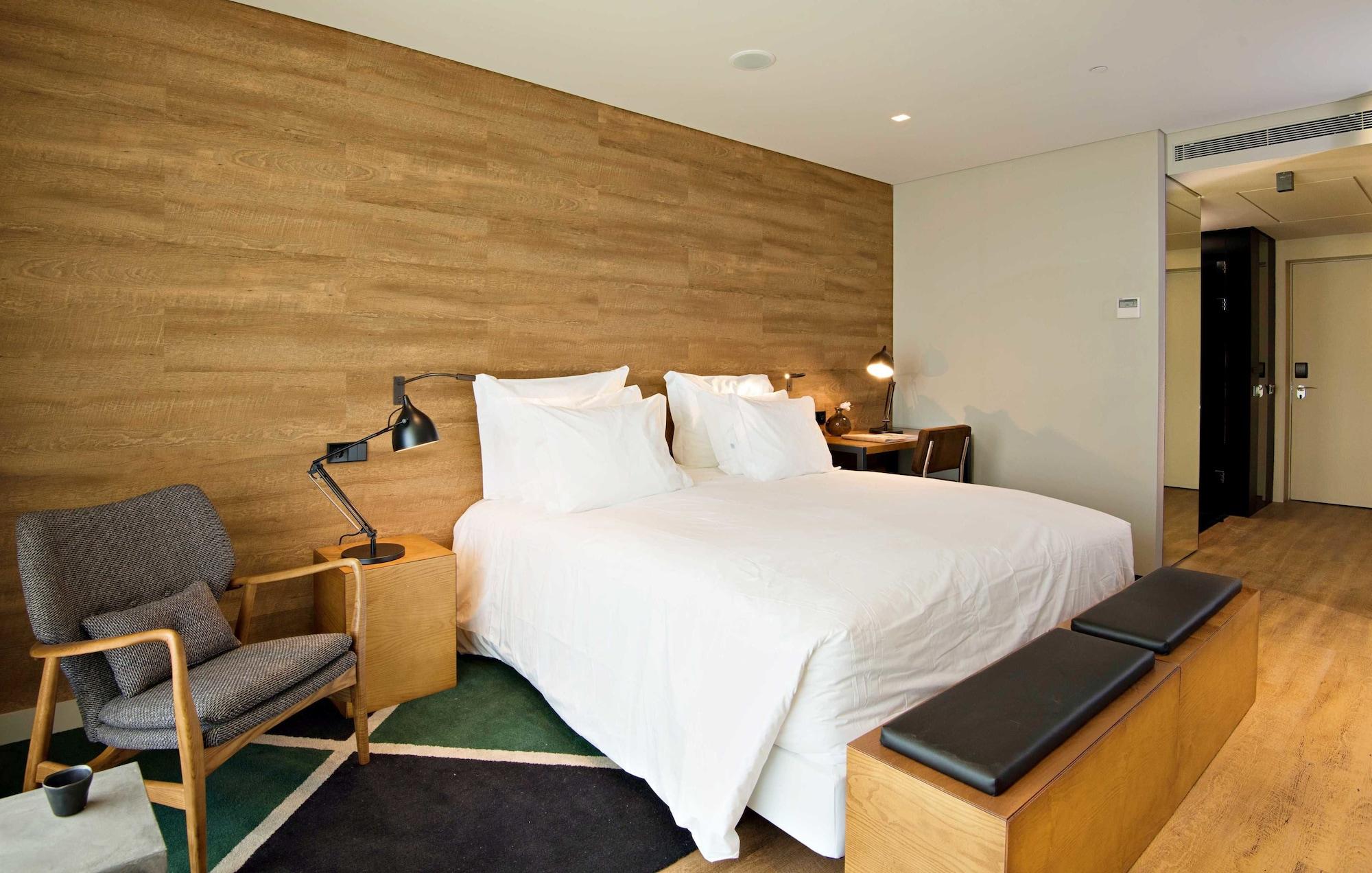 Hotel Octant Ponta Delgada Exterior foto A room at the hotel