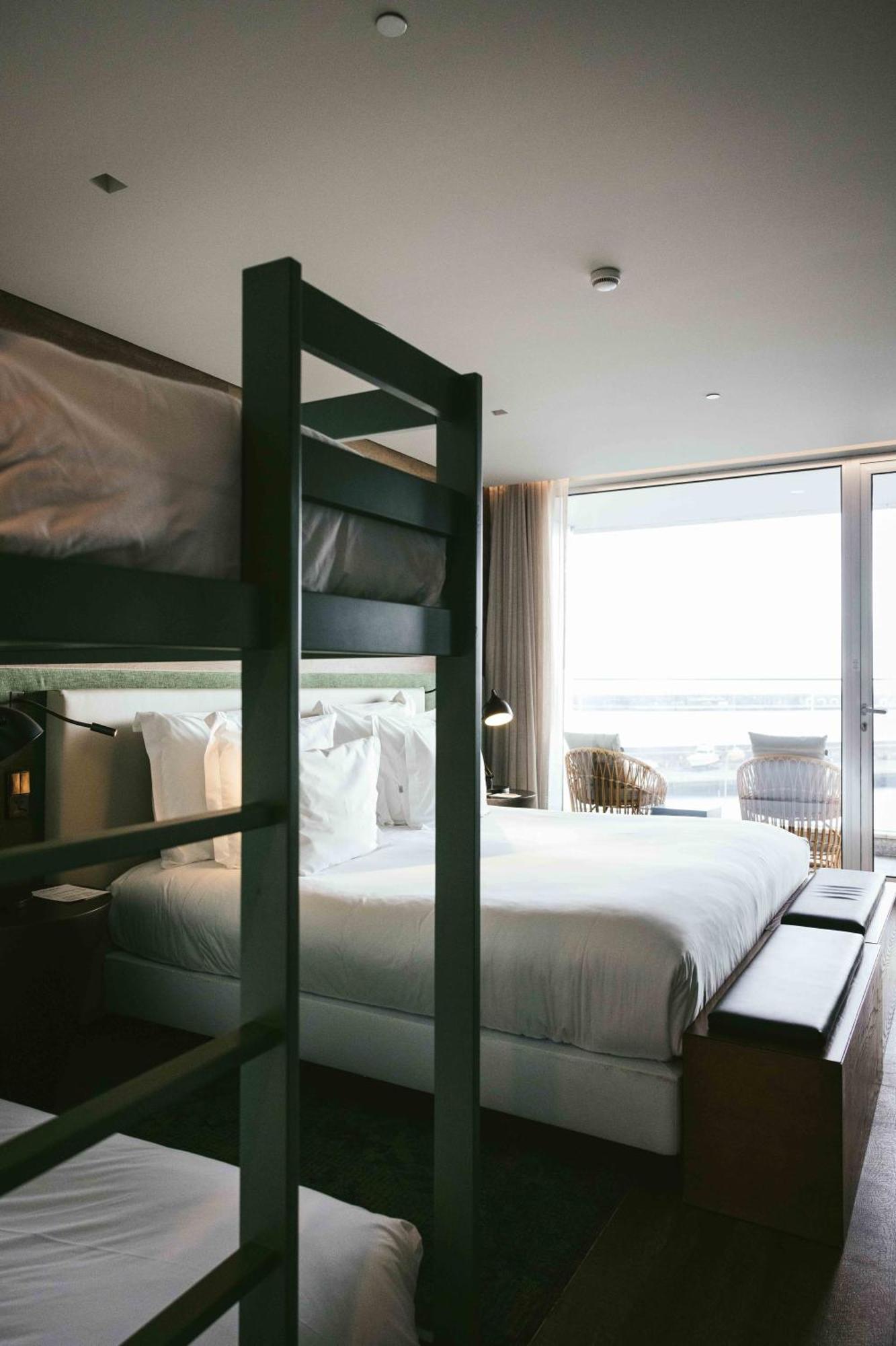 Hotel Octant Ponta Delgada Exterior foto A room at the hotel