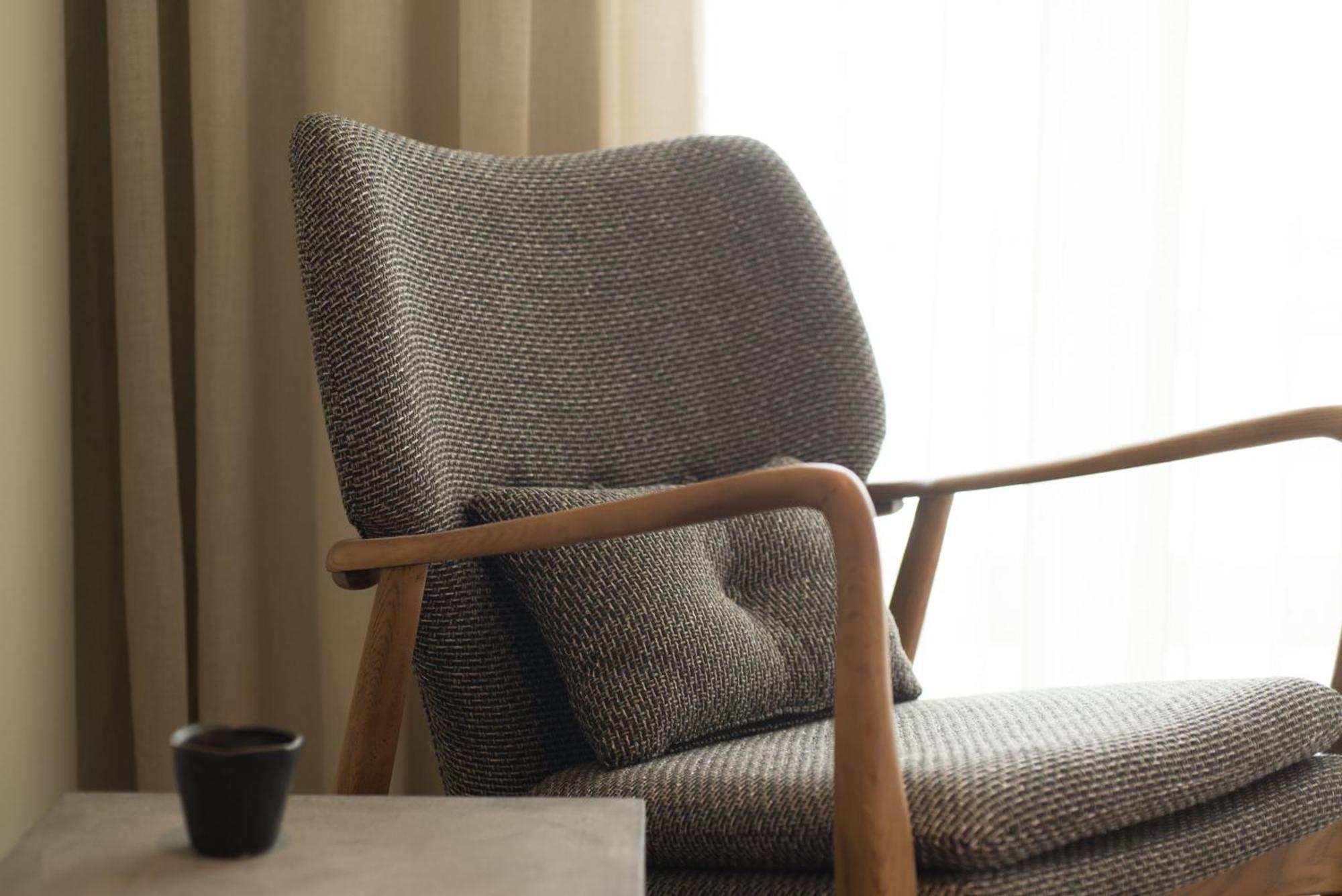 Hotel Octant Ponta Delgada Exterior foto A chair