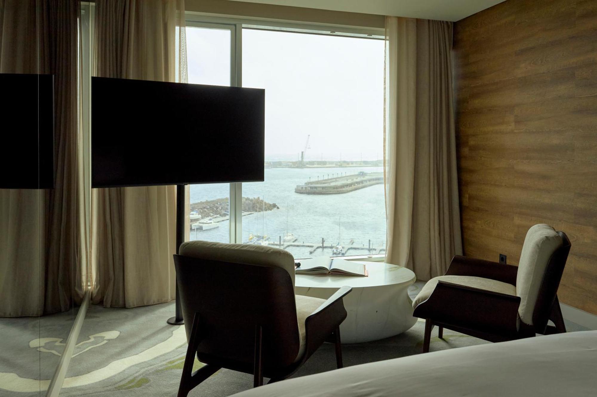 Hotel Octant Ponta Delgada Exterior foto A room at the hotel